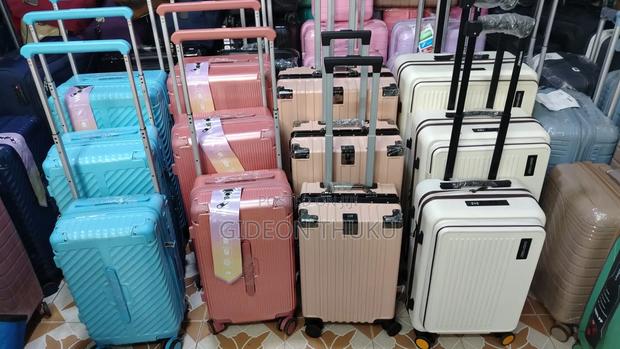 Rubber Suitcase - thumbnail 2