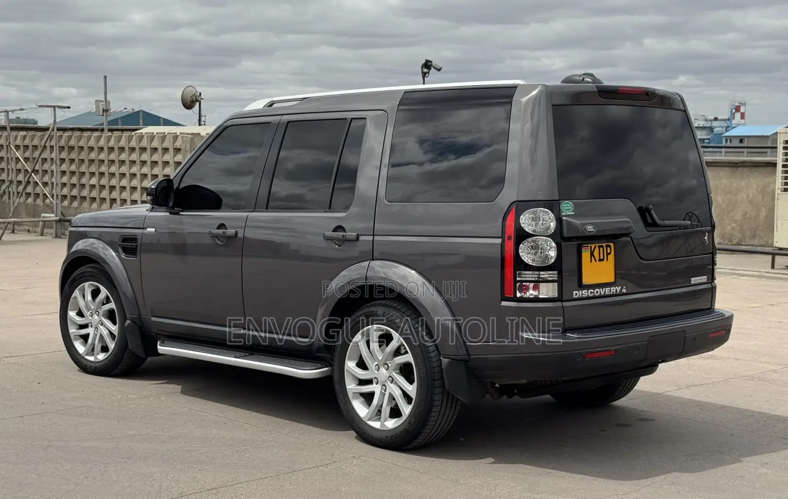 Land Rover Discovery 2016 Gray