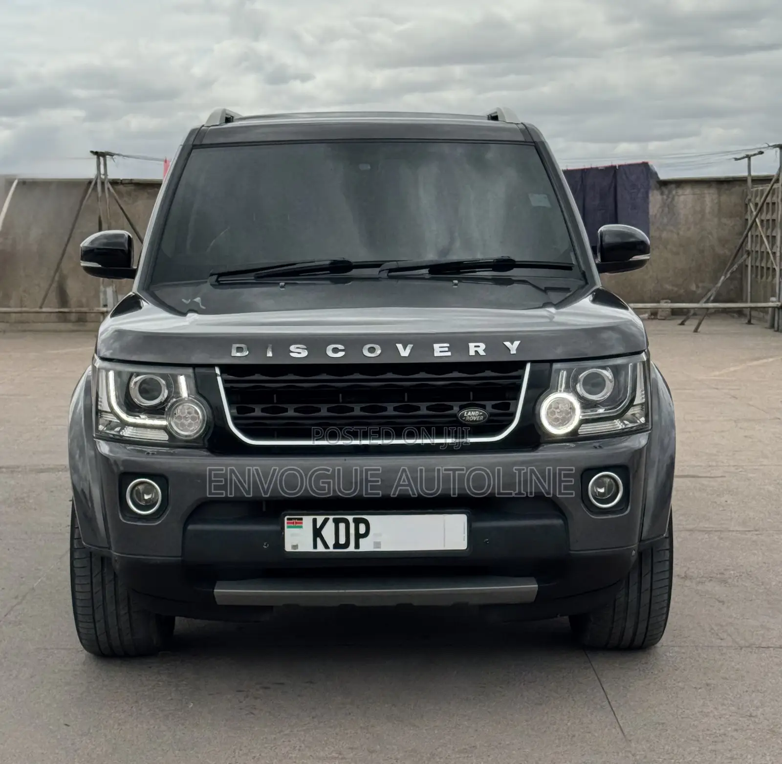 Land Rover Discovery 2016 Gray