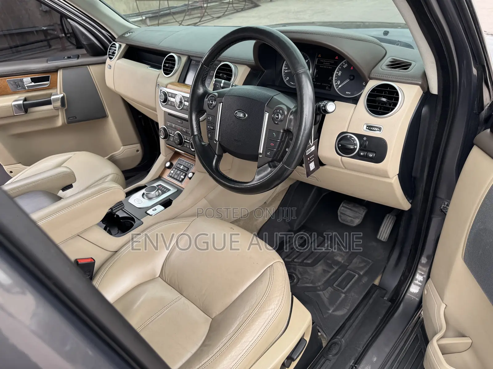 Land Rover Discovery 2016 Gray