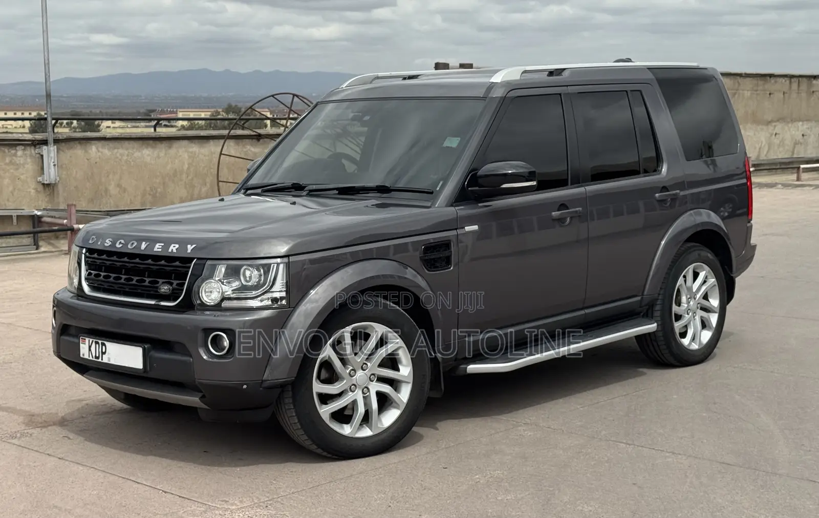 Land Rover Discovery 2016 Gray
