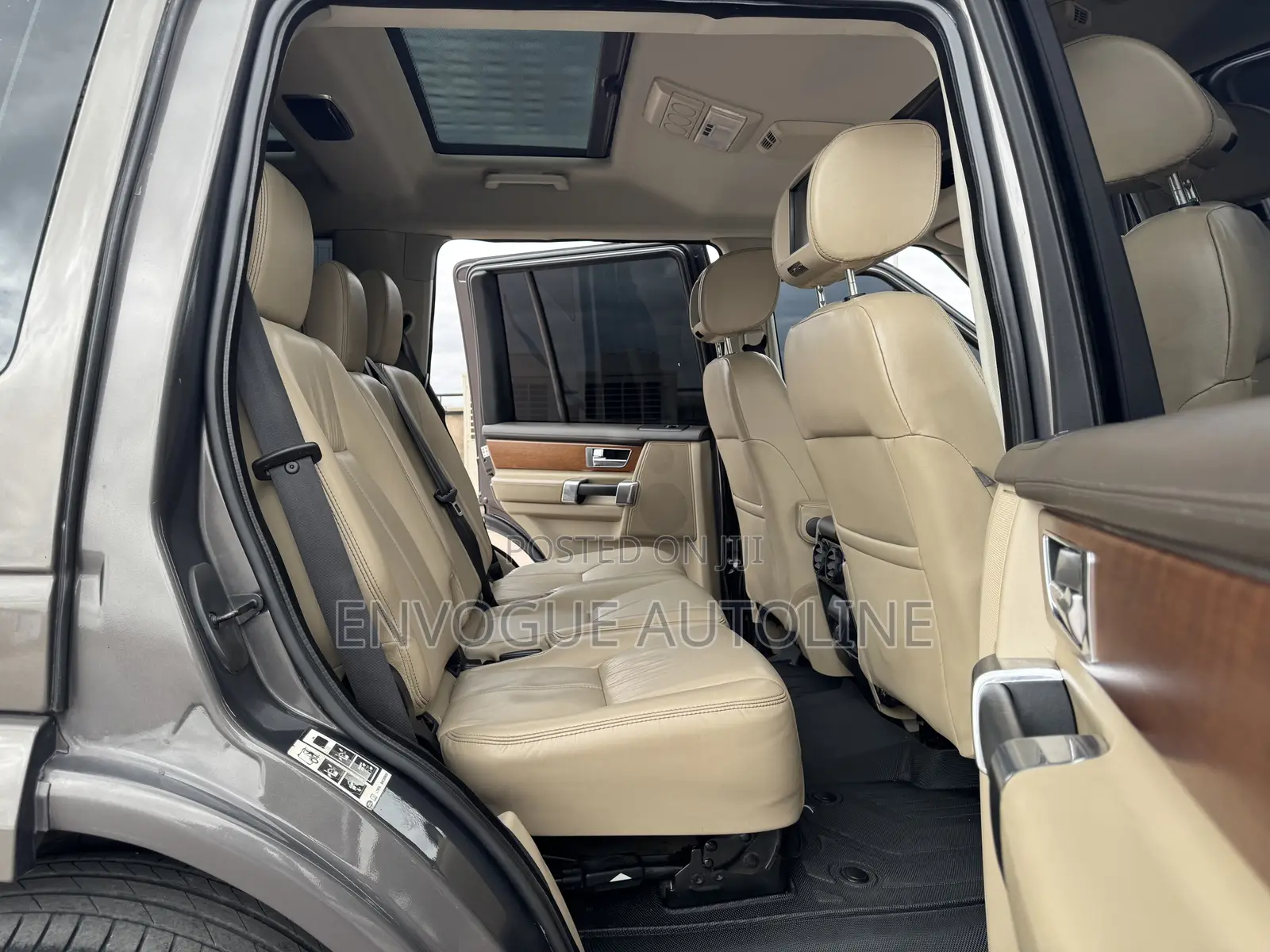 Land Rover Discovery 2016 Gray