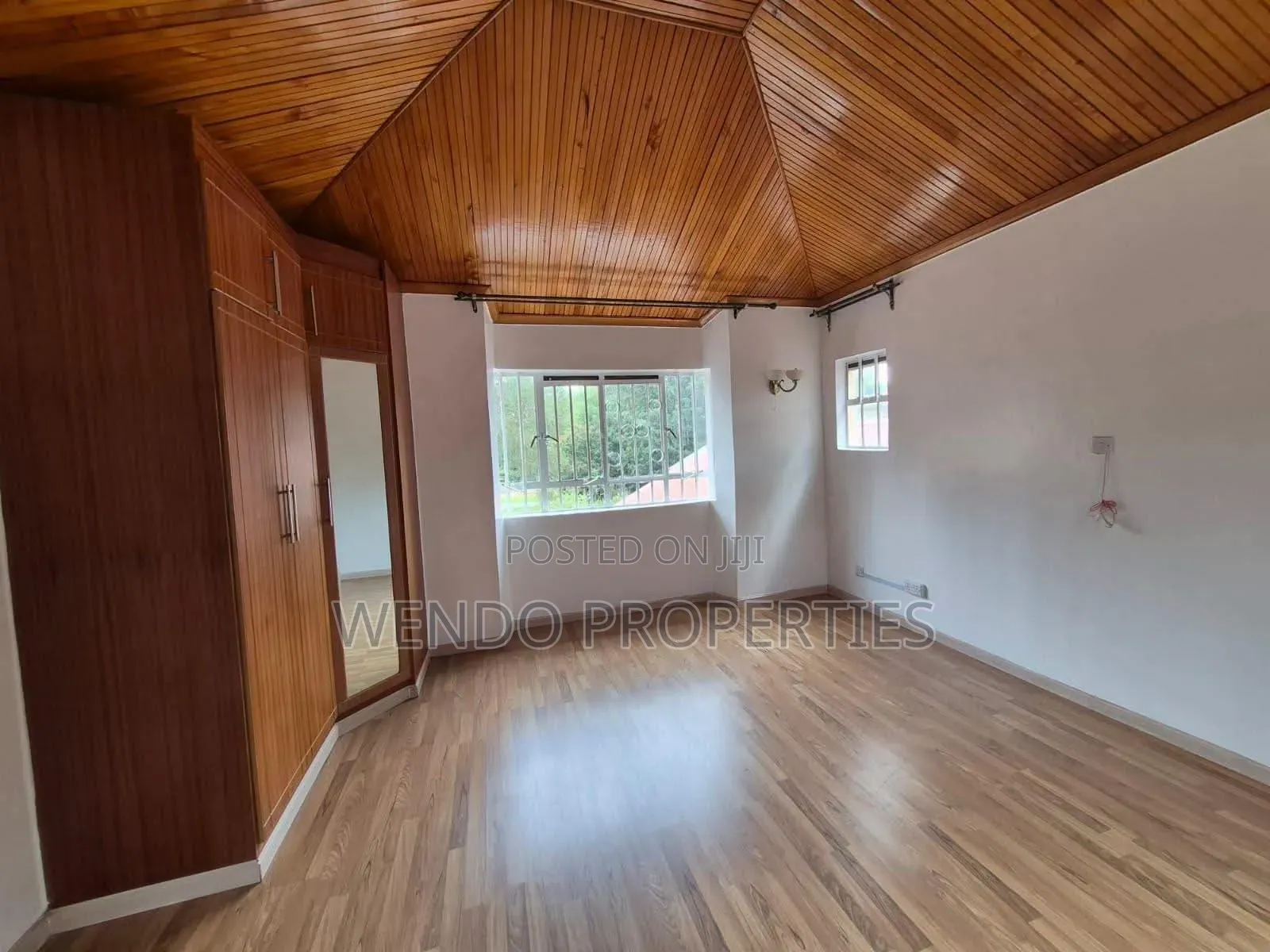 5bdrm Villa in Hardy for rent