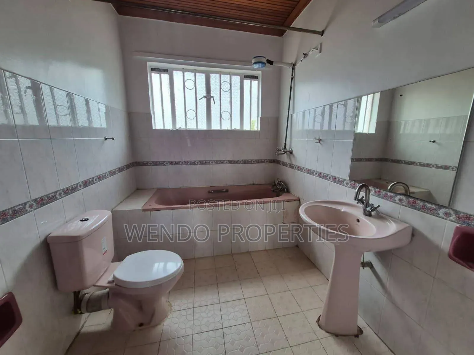 5bdrm Villa in Hardy for rent