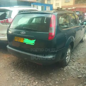 Ford Focus 2007 Green