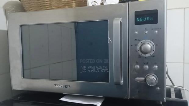 Smart Samsung Microwave Oven - main view