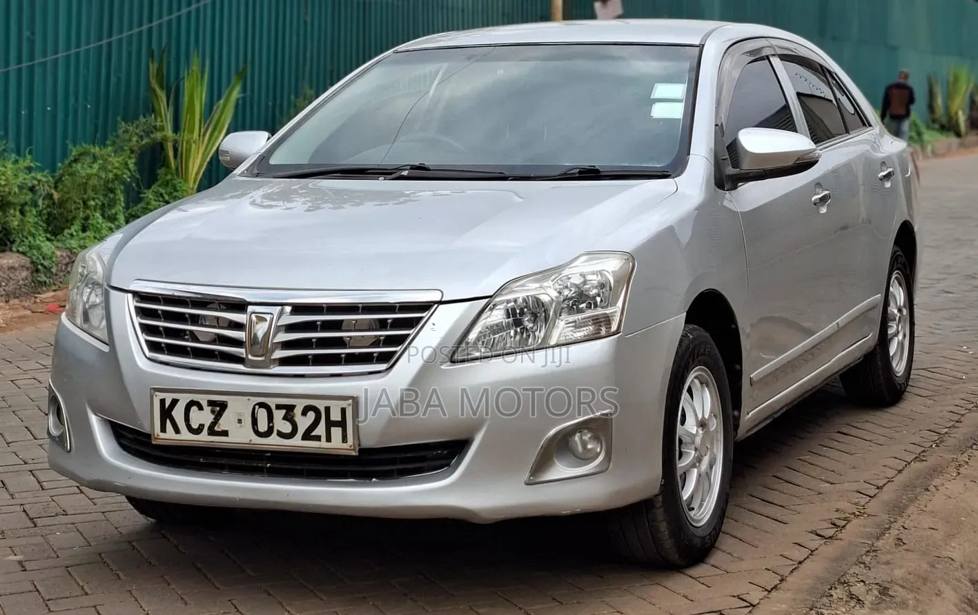 Toyota Premio 2015 Silver