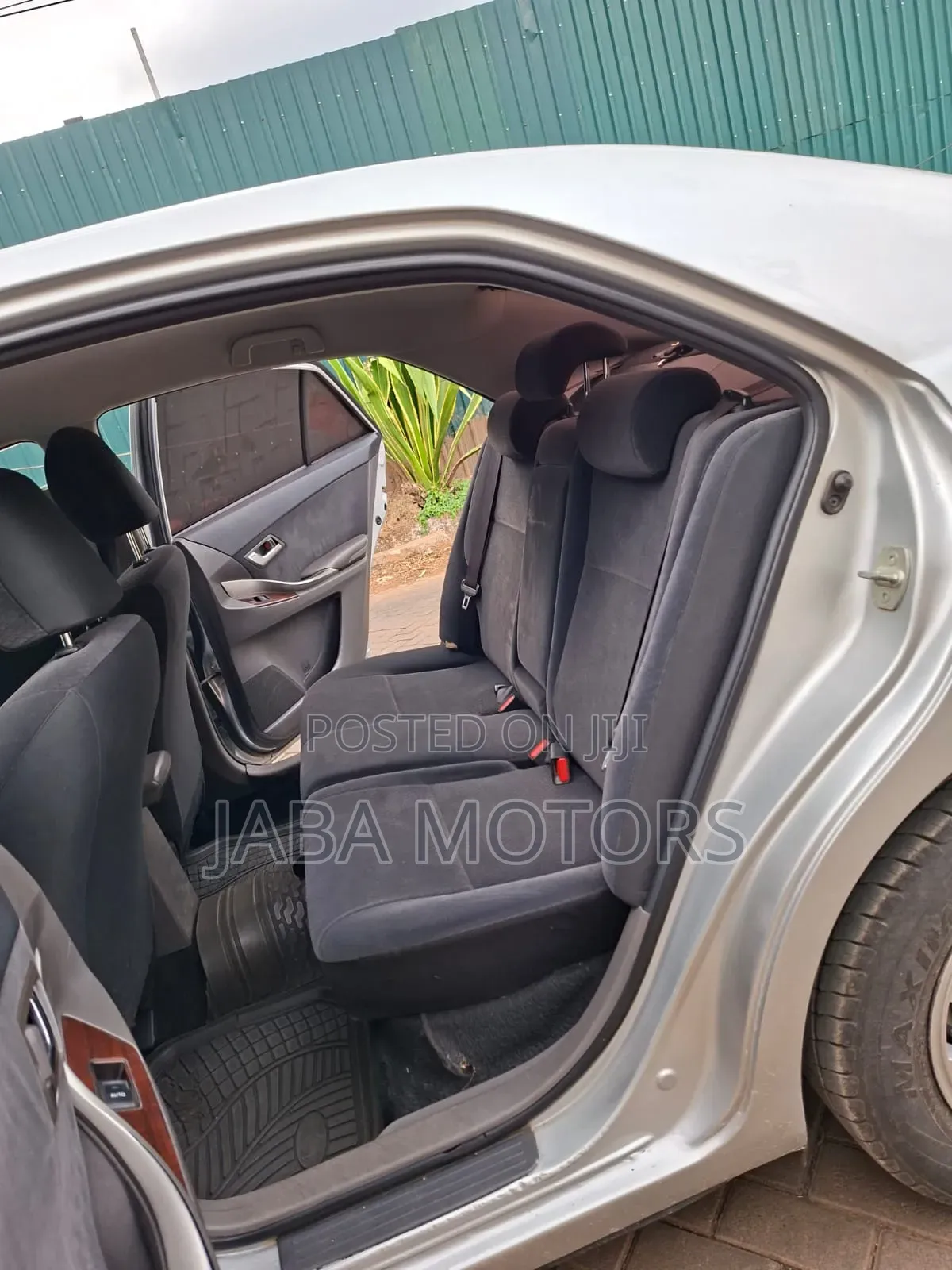 Toyota Premio 2015 Silver