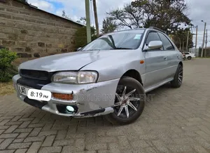 Subaru Impreza 2000 Silver