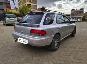 Subaru Impreza 2000 Silver