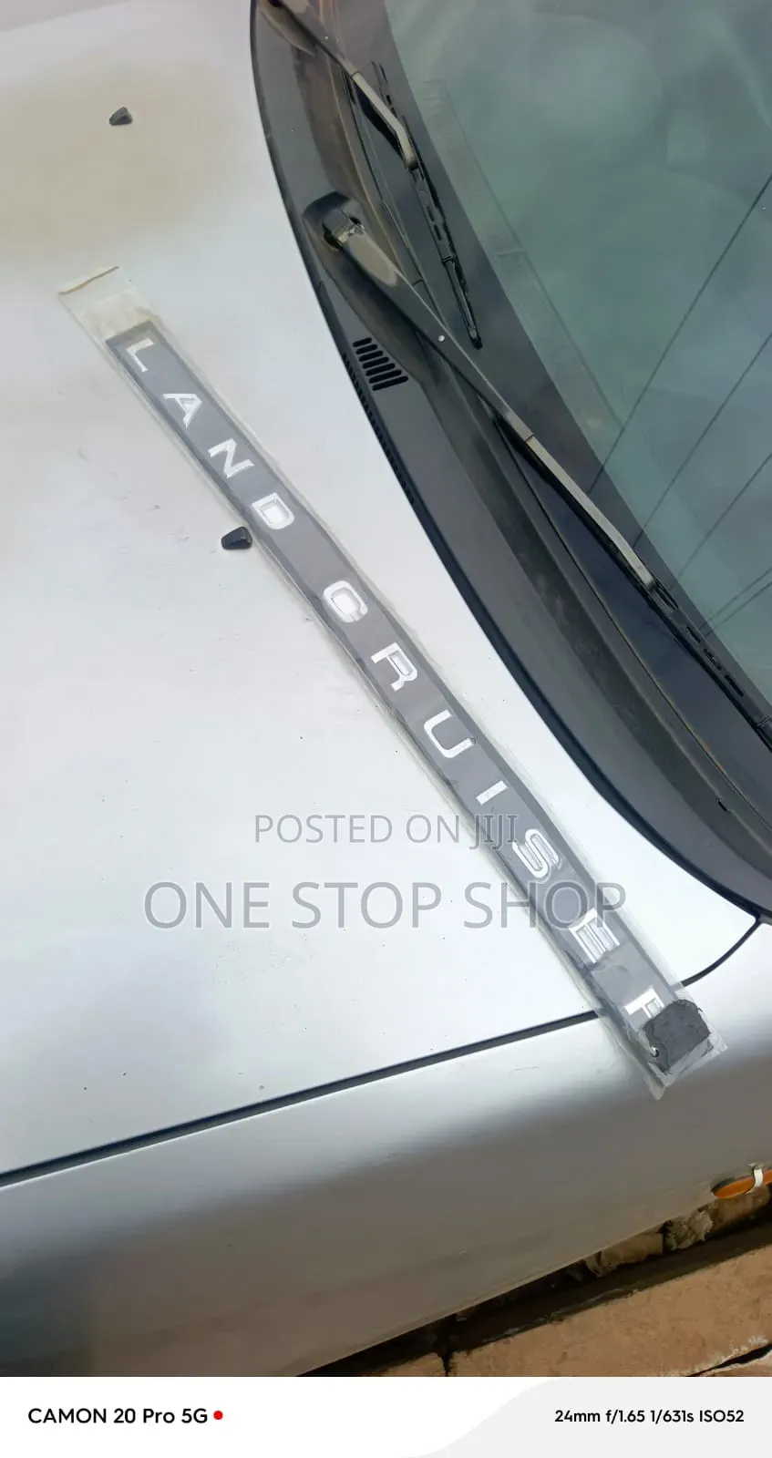 Toyota Land Cruiser Bonnet Replacement Decal Silver Letter Badge