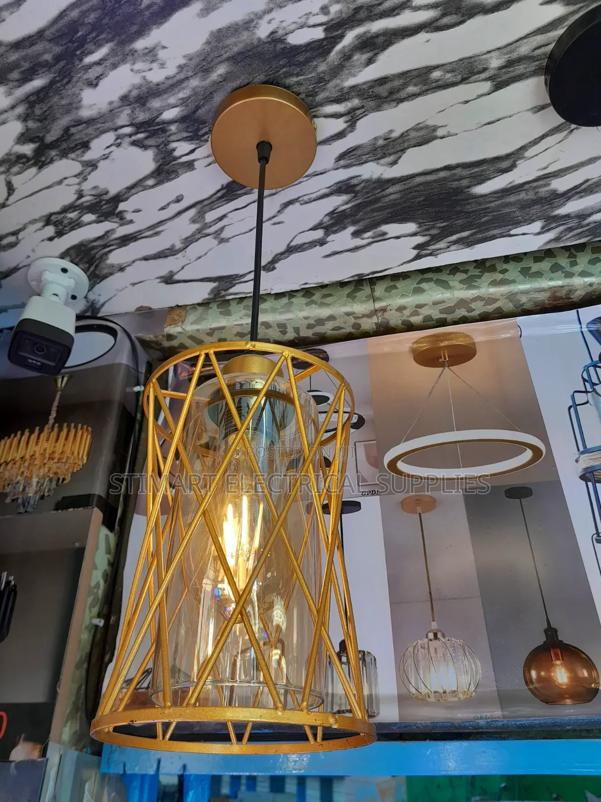 Gold Pattern Pendant Light – E27
