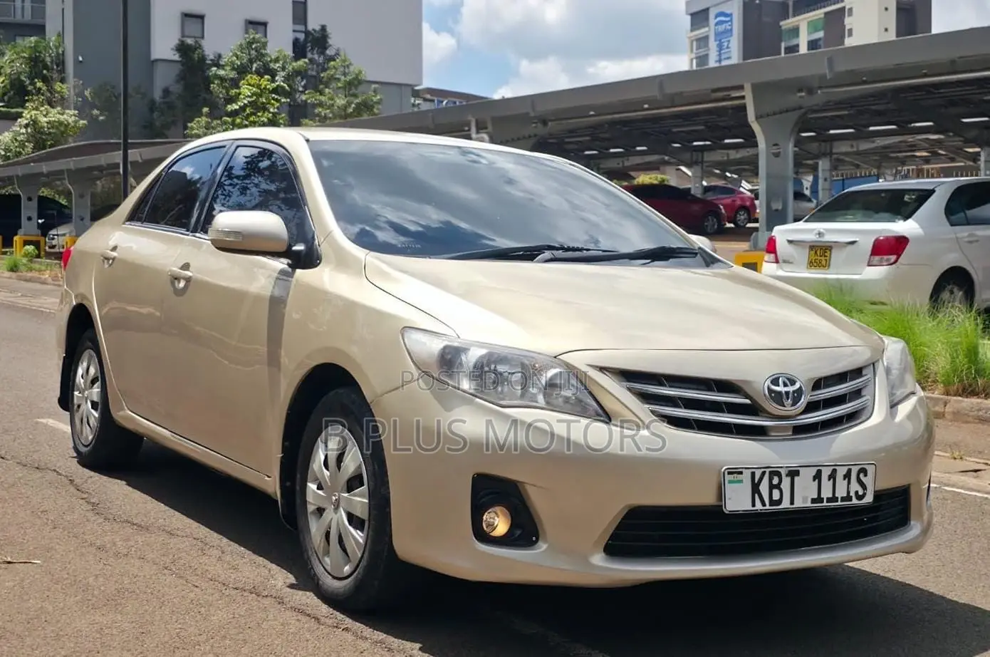 Toyota Corolla 2012 Beige