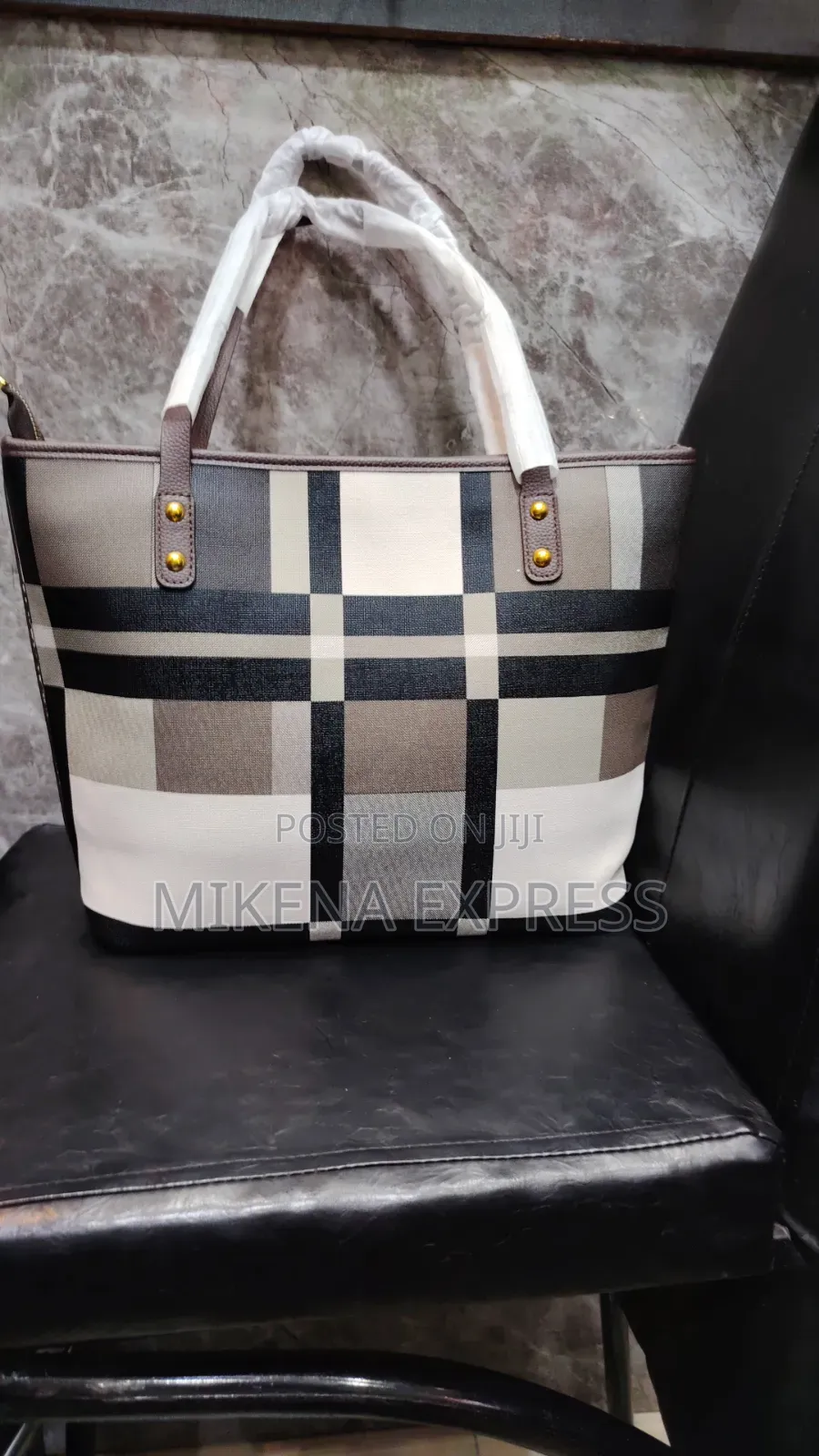 Elegant Brown Cream Shoulder Bag (Excellent Condition)