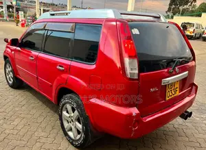 Nissan X-Trail 2005 Red