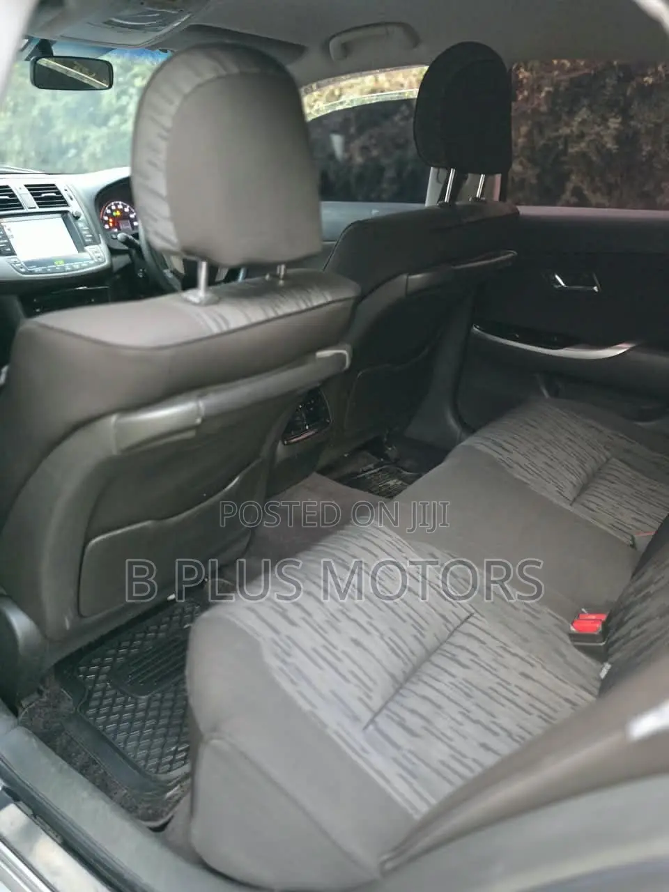 Toyota Crown 2012 Silver