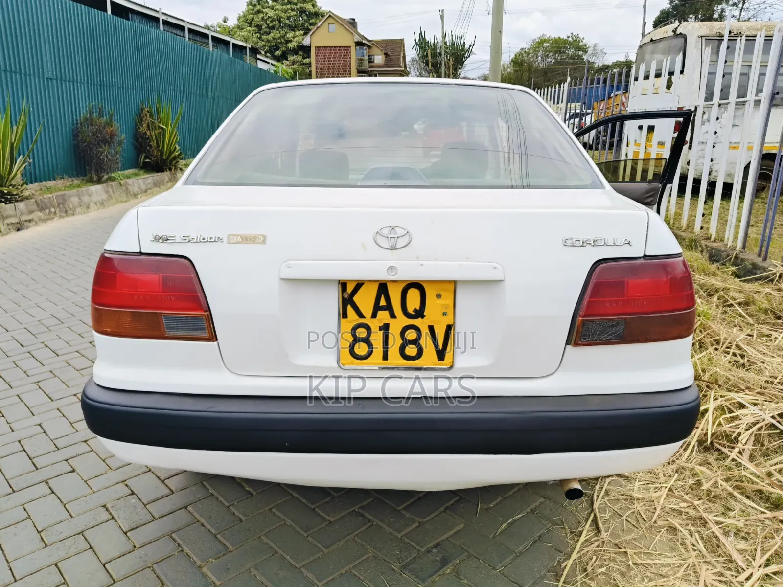 Toyota Corolla Sedan 1998 White
