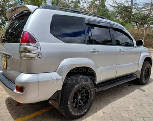 Toyota Land Cruiser Prado 3.0 D-4D 5dr 2006 Silver
