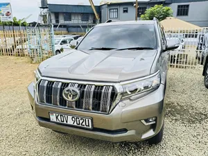 Toyota Land Cruiser Prado 2014 Gray