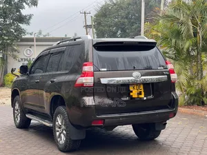 Toyota Land Cruiser Prado 2017 Brown