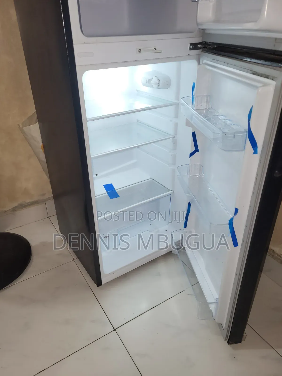 Von Fridge VART-18DMK