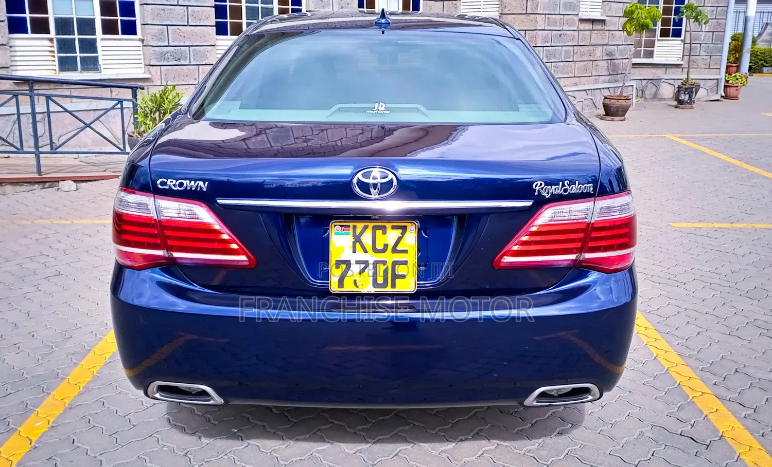 Toyota Crown 2013 Blue
