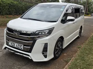 Toyota Noah 2.0 FWD (7 Seater) 2018 Pearl