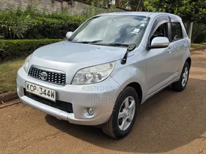 Toyota Rush 1.5 AWD 2010 Silver