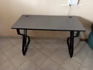 Modern Minimalist Office Desk With Heavy-Duty Geometric Metal Legs