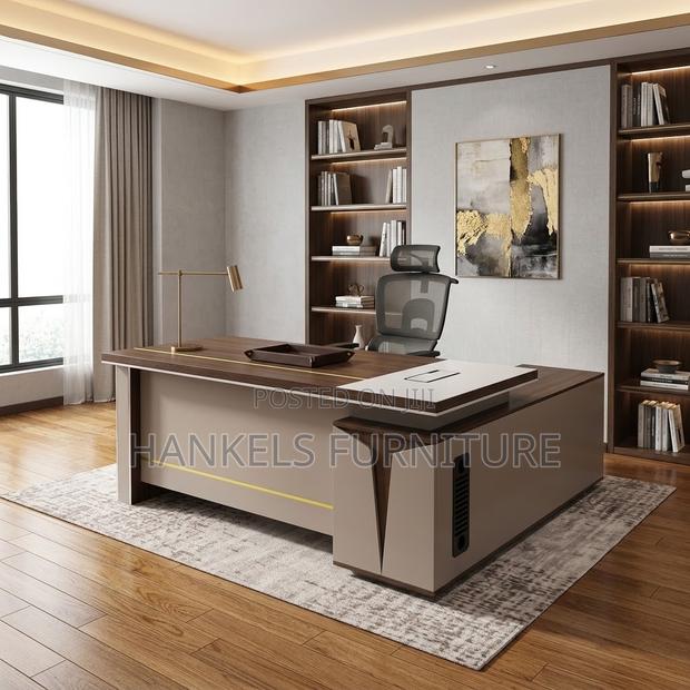 Professional Office Desk - thumbnail 2