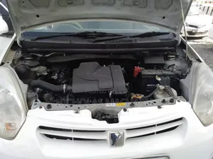 Toyota Passo 2012 White