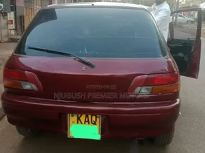Toyota Starlet 2017 Red