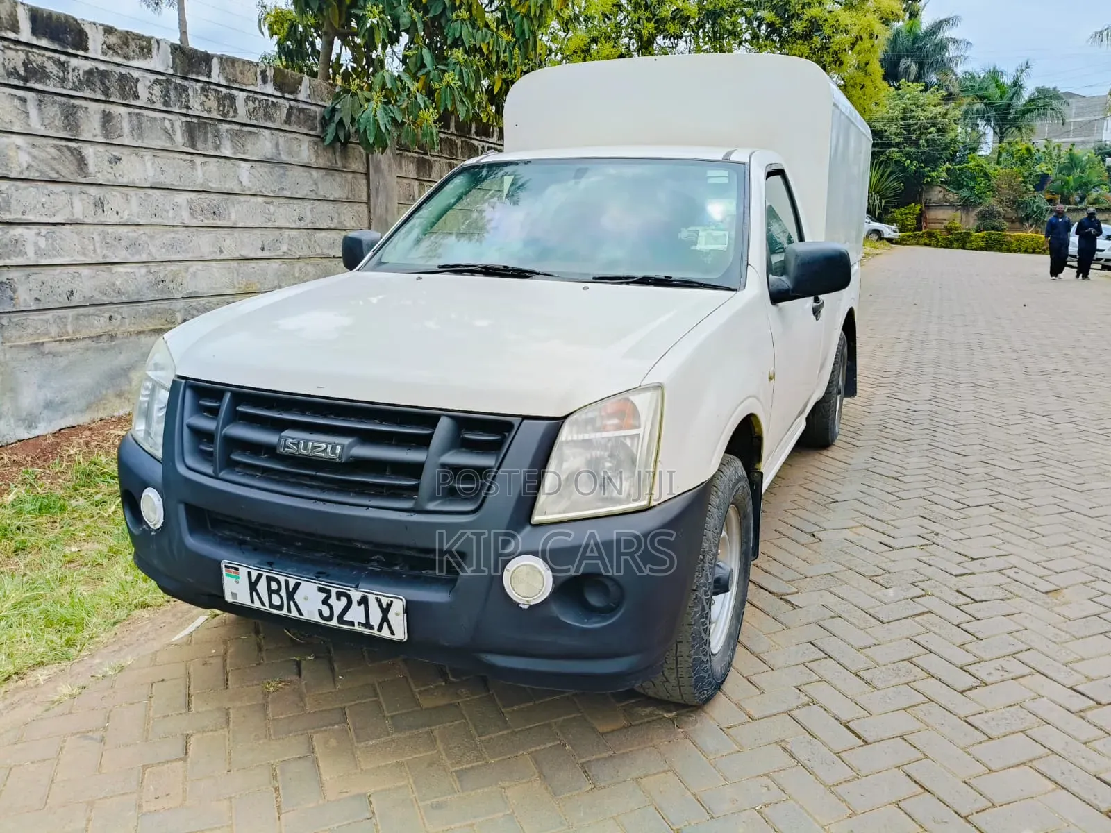 Isuzu D-MAX 2010 White