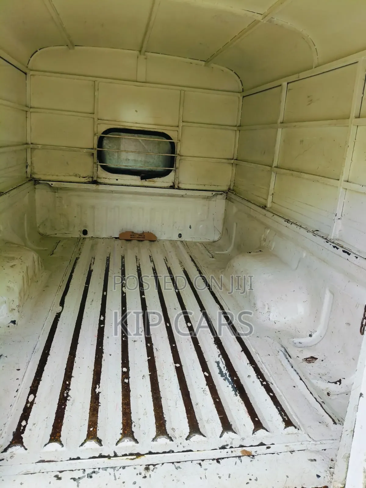 Isuzu D-MAX 2010 White