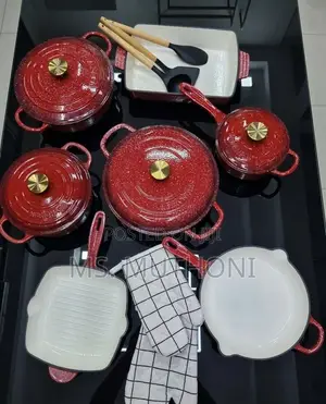 11 PCS Red With a Speckled Finish and Gold-Tone Handles/Knob