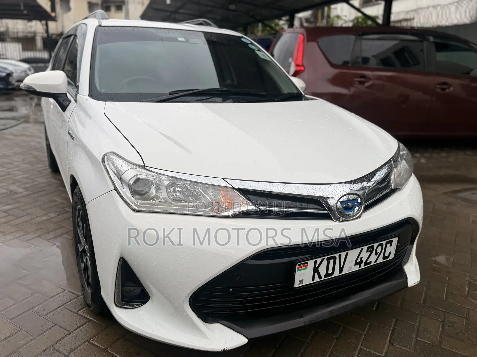 Toyota Corolla Fielder 2018 White