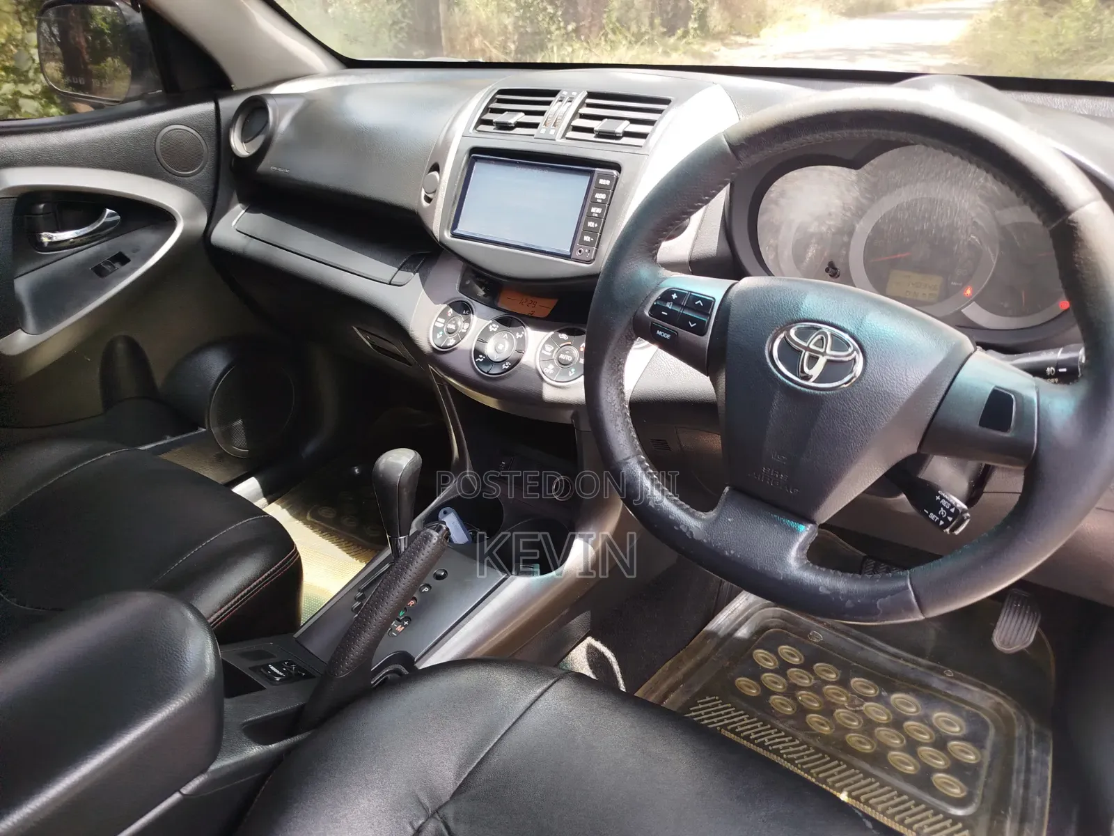 Toyota RAV4 2014 White