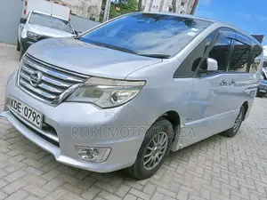 Nissan Serena 2014 Silver