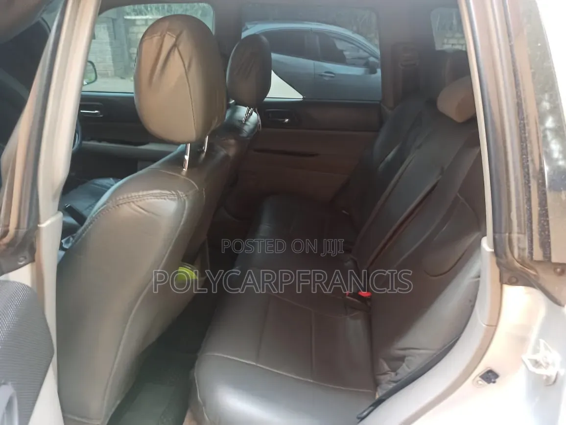 Subaru Forester 2004 Silver