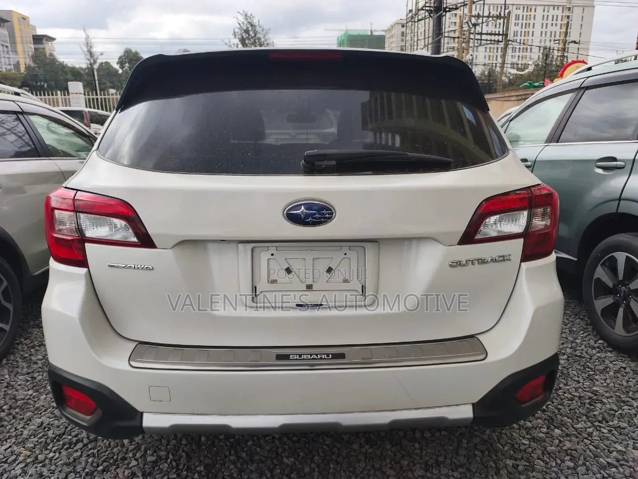 Subaru Outback 2017 White