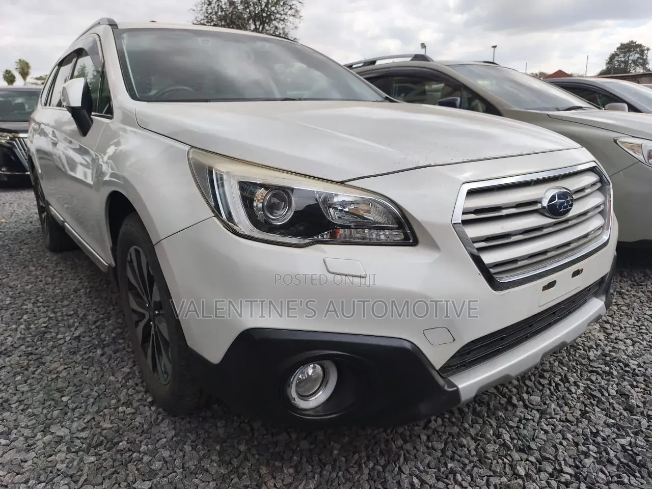 Subaru Outback 2017 White