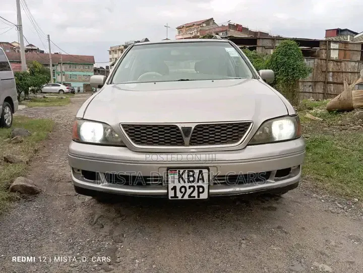 Toyota Vista 2000 Silver