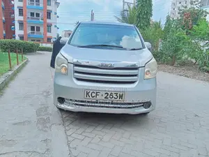 Toyota Noah 2009 Silver