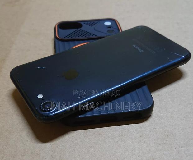 Apple iPhone 7 32 GB Black - thumbnail 6