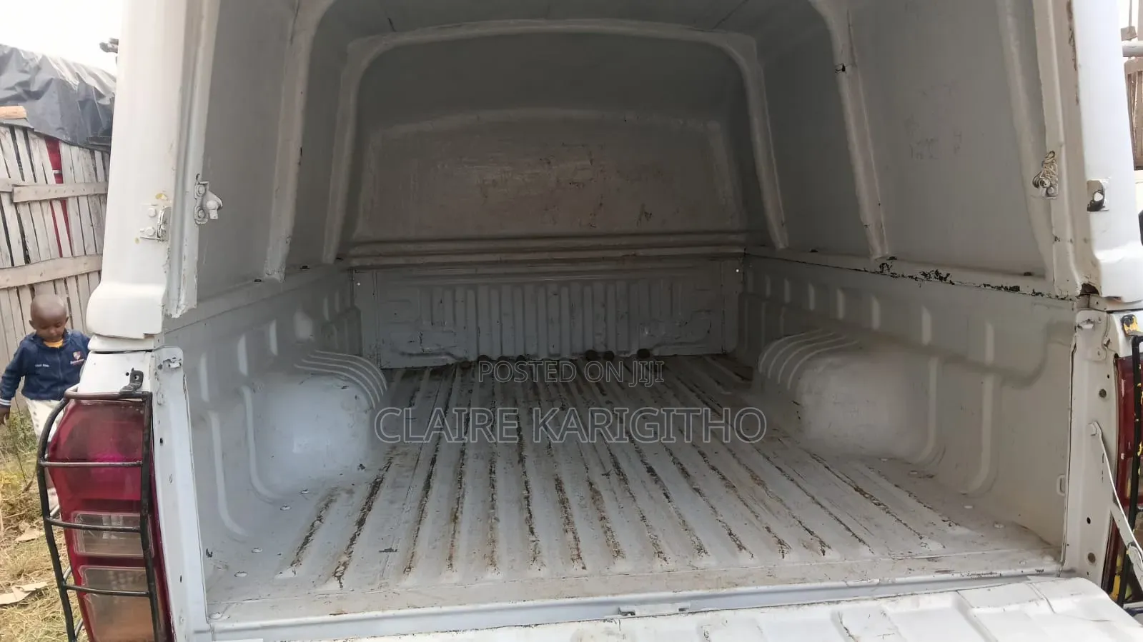 Isuzu D-MAX 2012 White