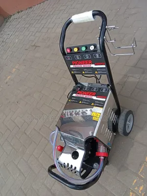 Pioneer 4400 PSI Car Wash Machine
