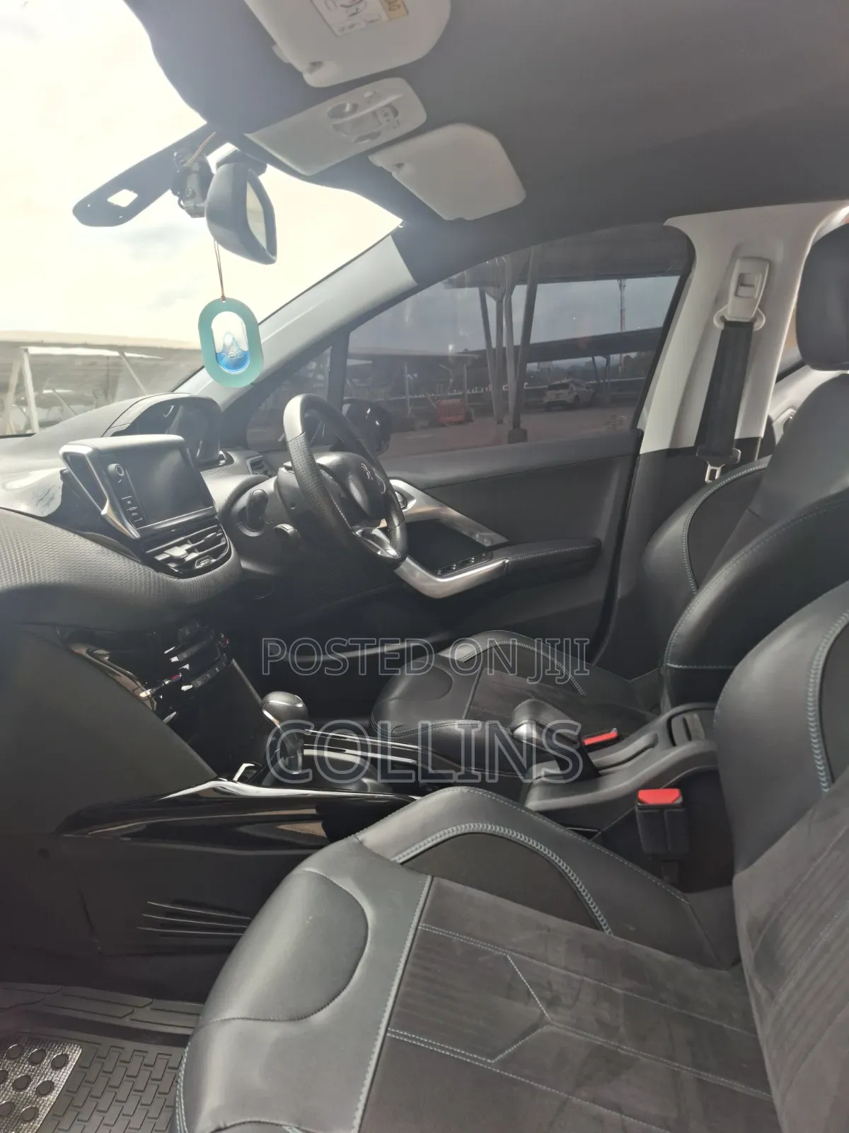Peugeot 2008 2019 Gray