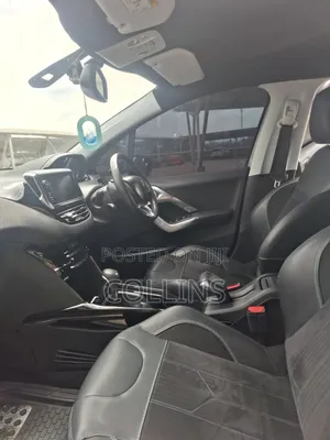 Peugeot 2008 2019 Gray