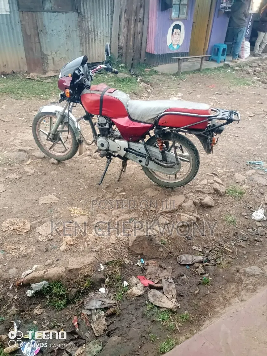 Bajaj Boxer 100 2018 Red