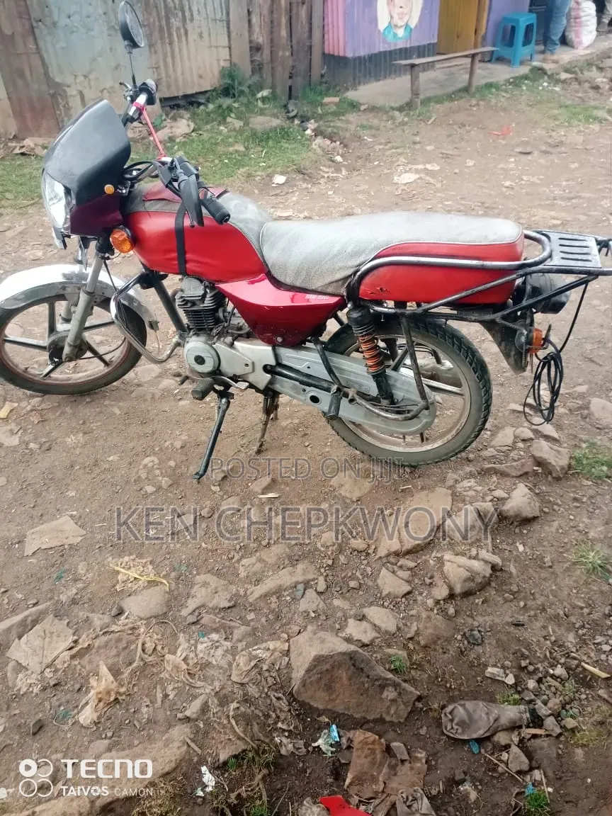 Bajaj Boxer 100 2018 Red